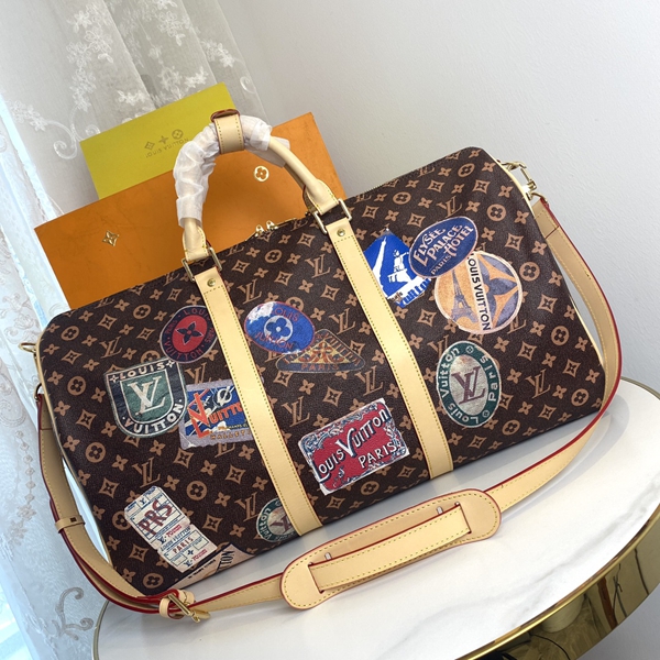 ルイヴィトンバッグ背面デザイン